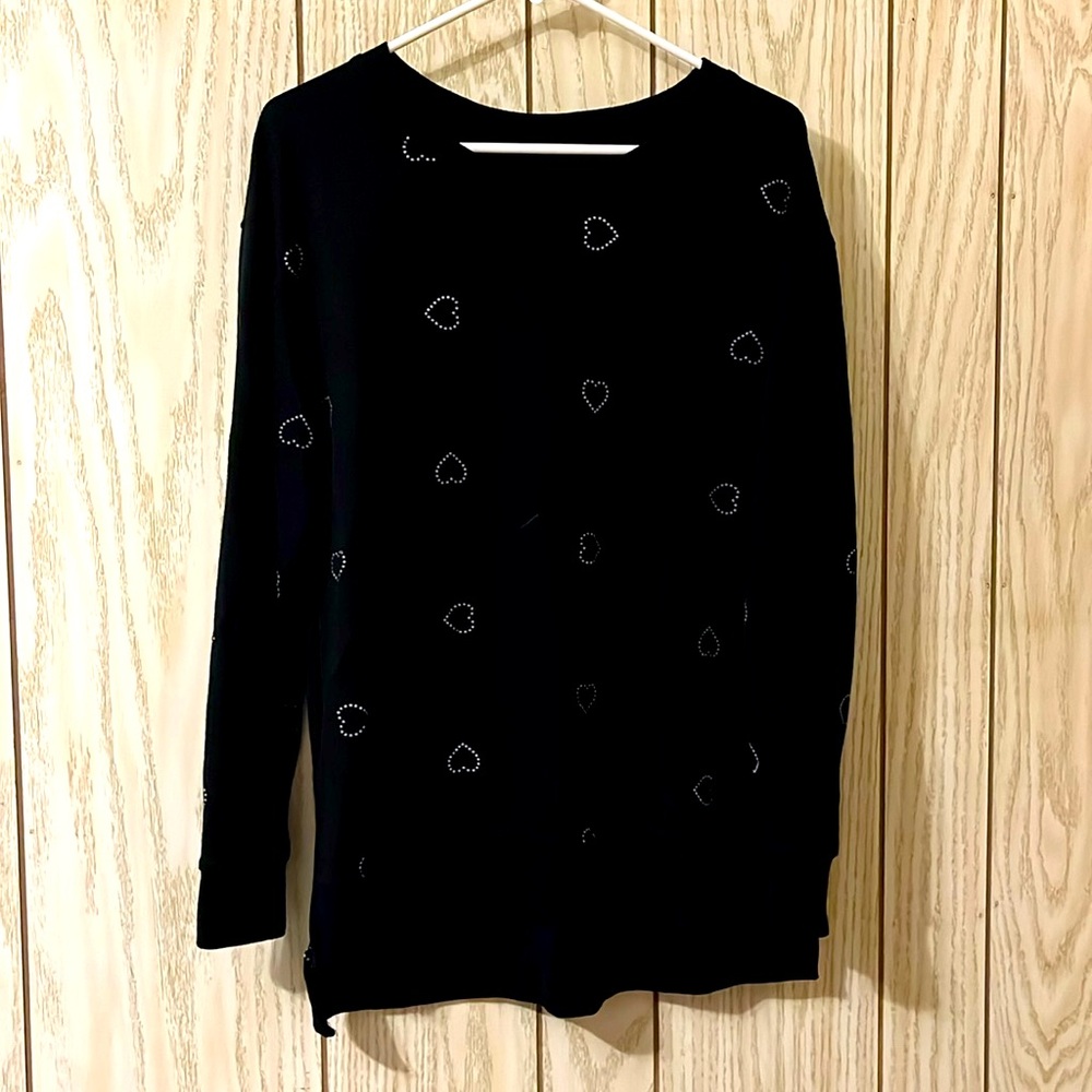 Women’s long sleeve black shirt